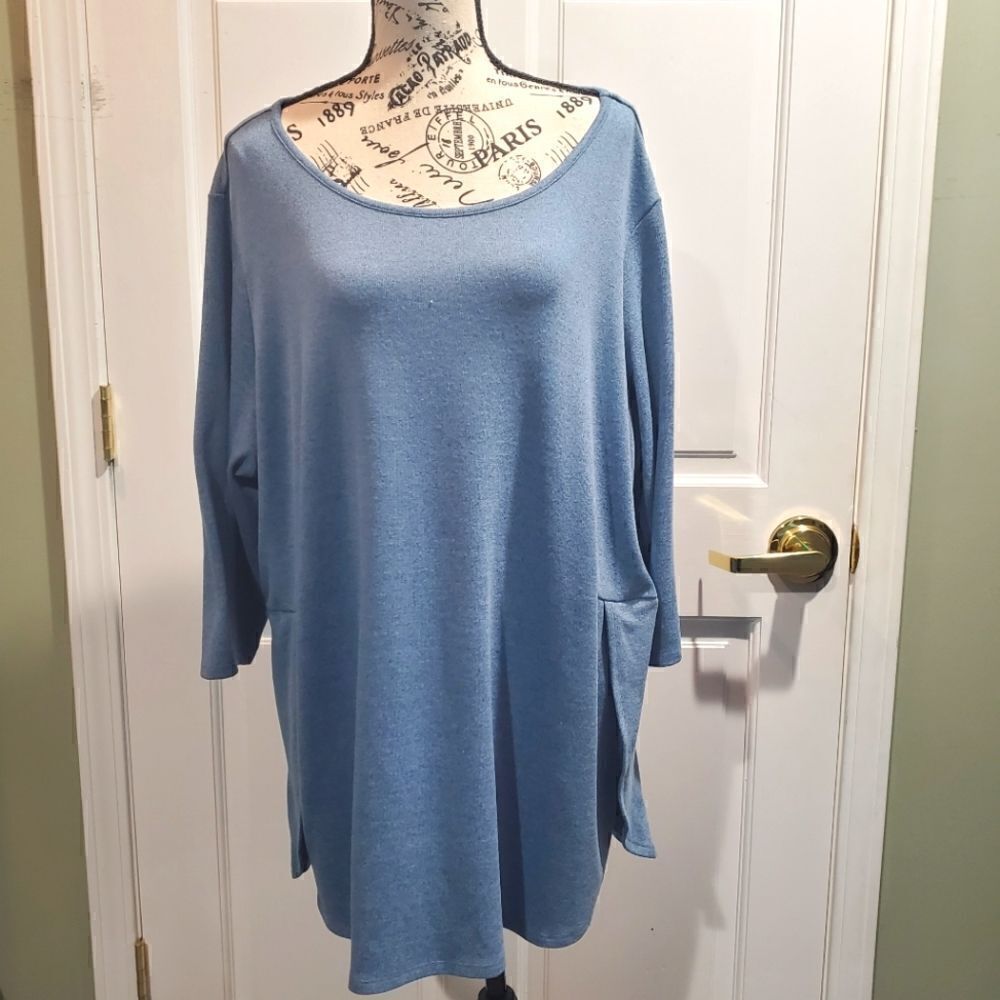 D&Co Blue Knit Lightweifht Top Size 2X